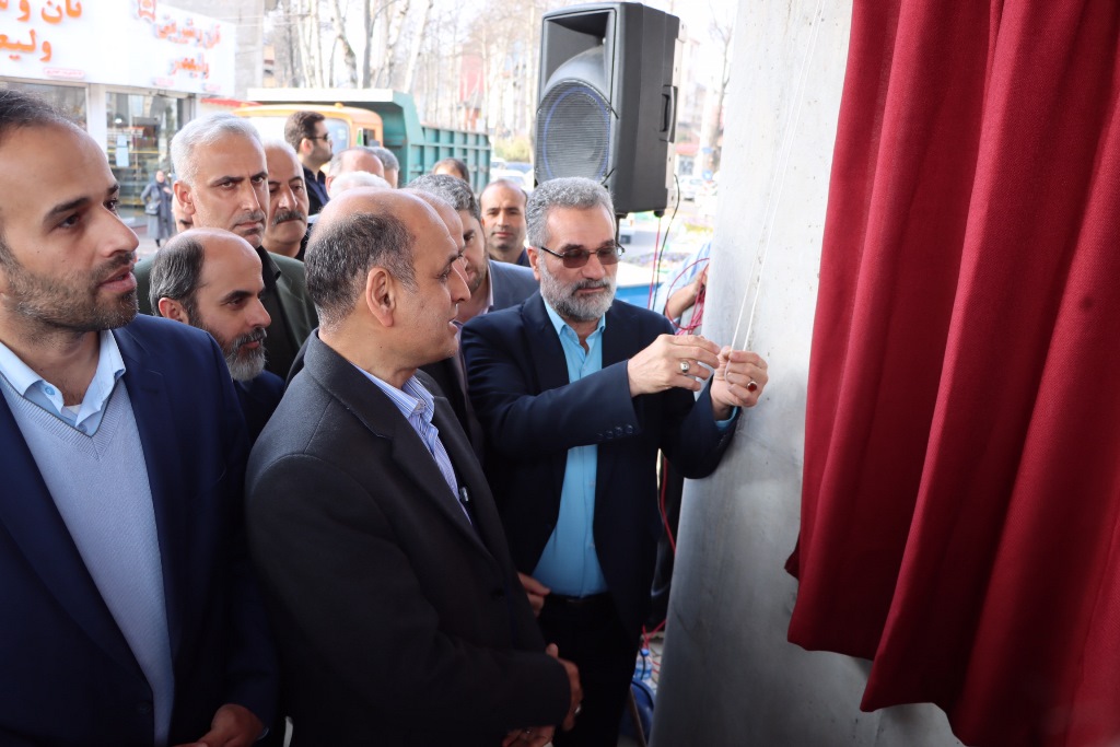 همزمان با پنجمین روز دهه مبارک فجر با حضور استاندار گیلان: پل های غیرهمسطح شهید باهنر و حق بین رشت افتتاح شد/ احداث کنارگذر و بهره گیری از هوش مصنوعی؛ ۲ راهکار اساسی کاهش بار ترافیکی رشت
