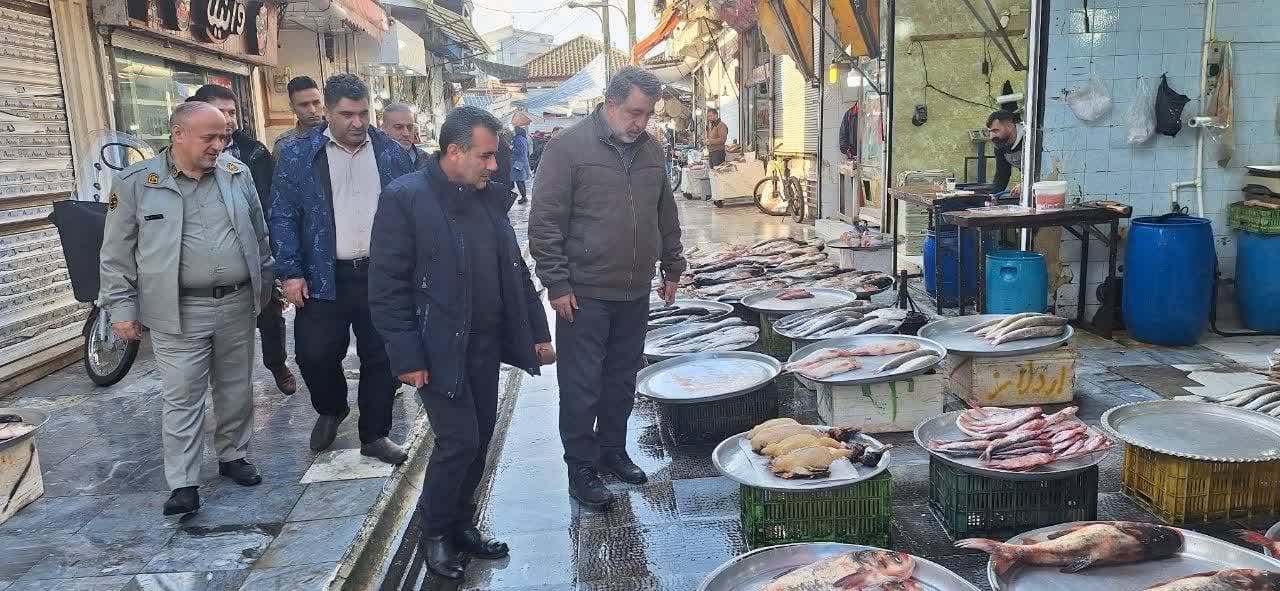 مدیر کل بازرسی سازمان حفاظت محیط زیست در بازدید از مناطق تحت مدیریت و بازارهای محلی استان گیلان:  با متخلفین و عاملین خرید و فروش پرندگان مهاجر و حمایت شده برخورد قاطع و جدی خواهد شد
