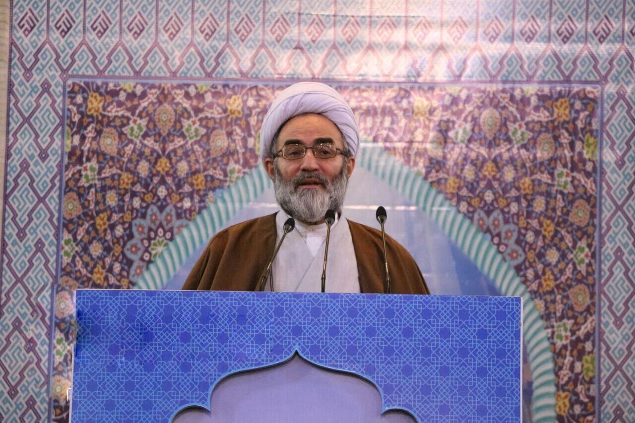 امام جمعه رشت:دست دلالان از بازار برنج باید کوتاه شود