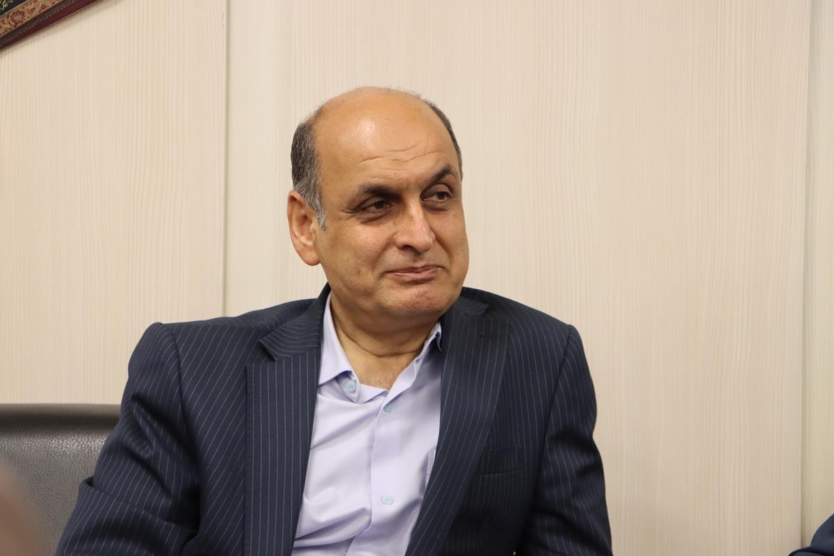 همزمان با چهارمین روز از هفته تامین اجتماعی صورت گرفت بازدید دکتر حق شناس استاندار گیلان از اداره کل تامین اجتماعی استان