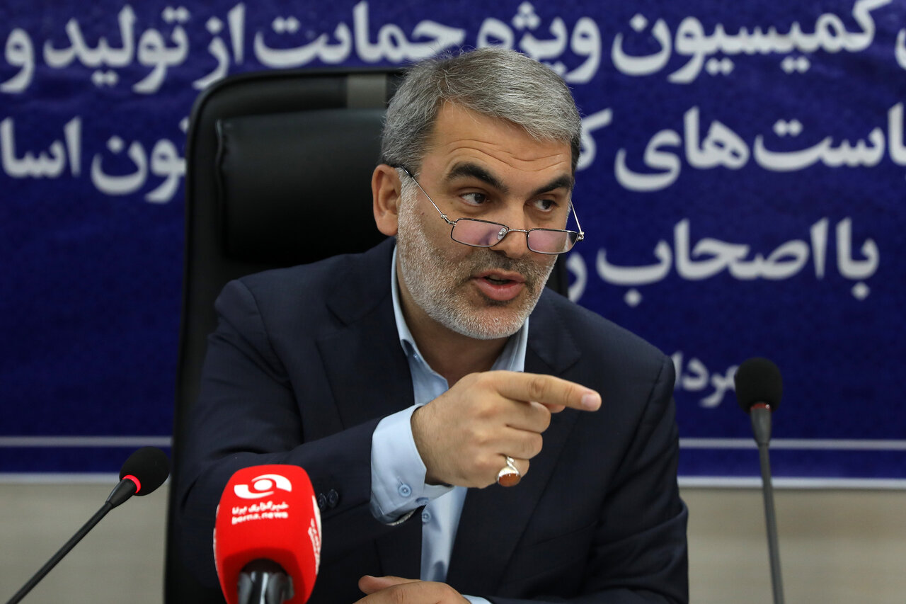 زنگنه در تشریح نشست کمیسیون ویژه حمایت از تولید : مشکل اصلی تولید ضعف در اجرای قوانین است
