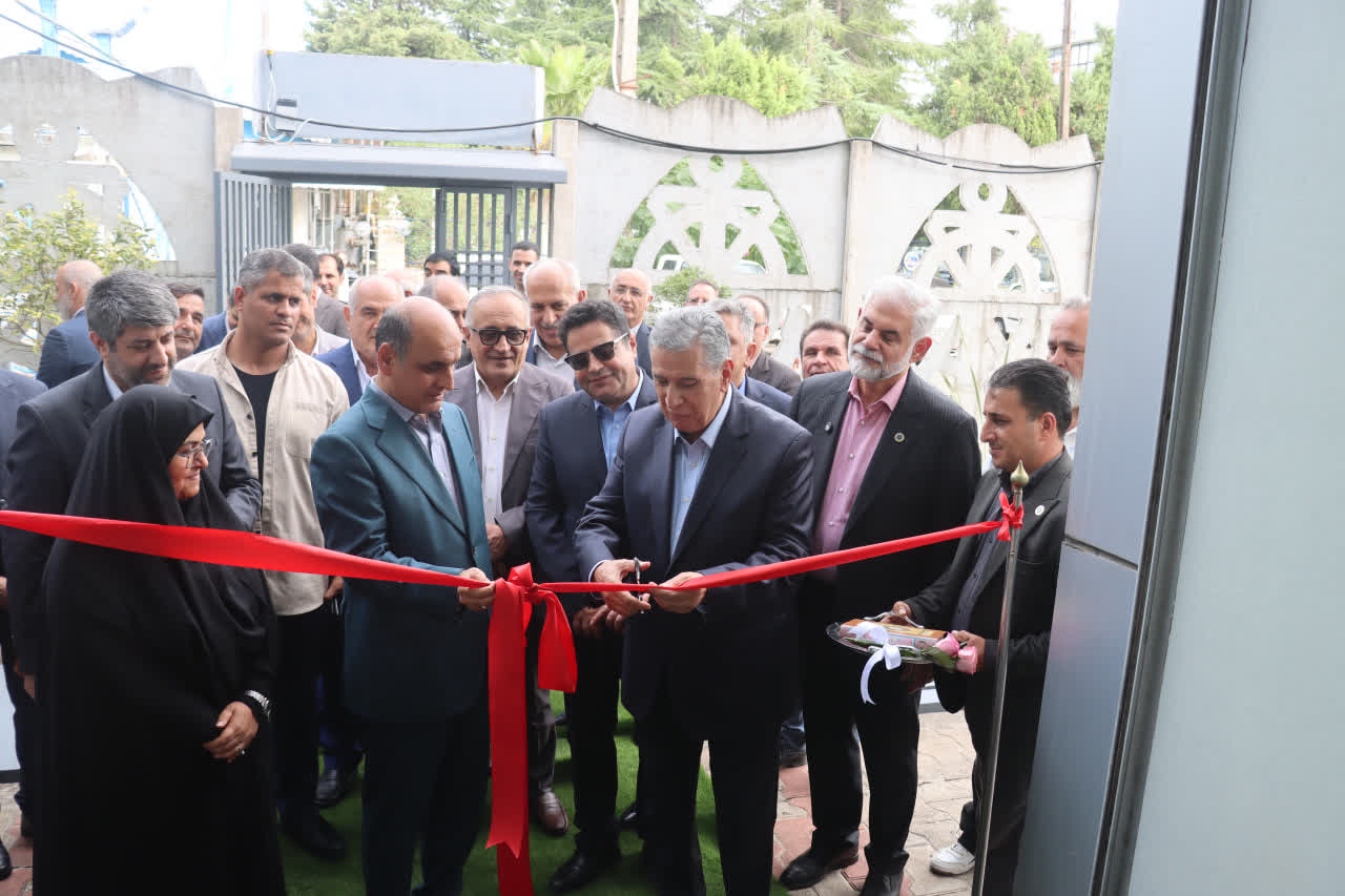 با حضور استاندار، رئیس اتاق بازرگانی ایران و معاون وزیر اقتصاد؛ دفتر اتاق بازرگانی گیلان در بندرانزلی افتتاح شد