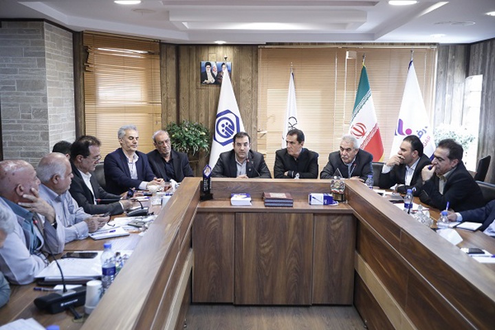 محمدی در دیدار با اعضای کانون عالی بازنشستگان: مسائل سازمان بن‌بست ندارد؛ برای حل آنها دانش و نوآوری نیاز داریم
