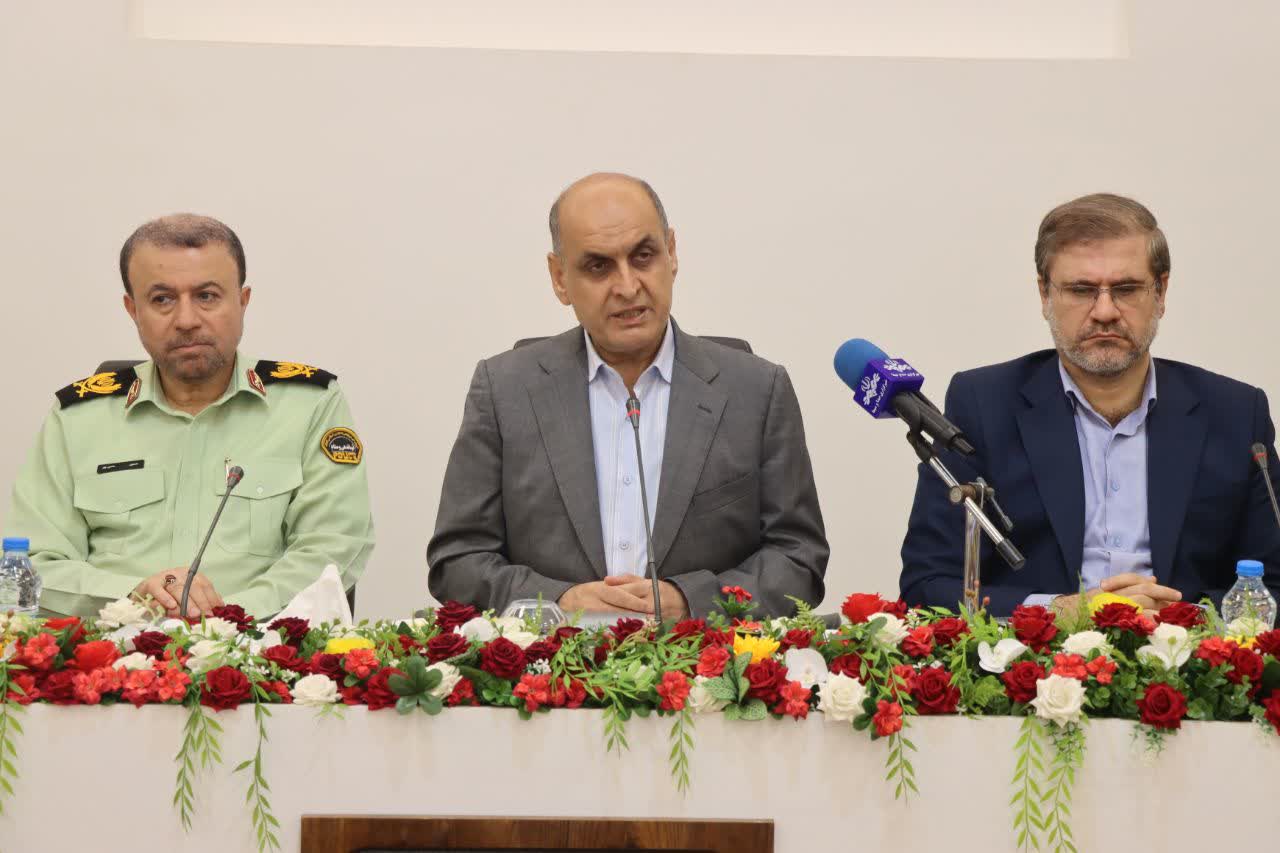 استاندار گیلان بر تقویت زیرساختهای نظارتی گمرک آستارا تاکید کرد استاندار گیلان بر تقویت زیرساختهای نظارتی گمرک آستارا تاکید کرد