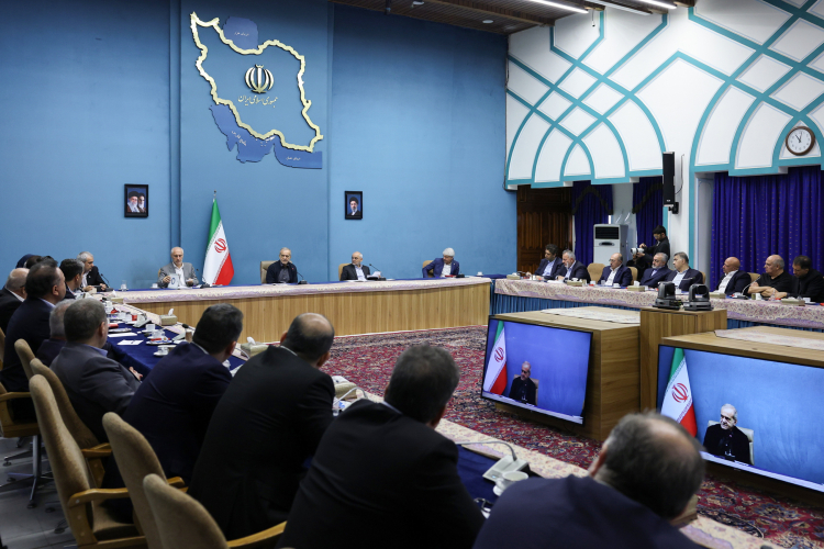 دکتر پزشکیان :  عبور از مشکلات اقتصادی نیازمند همراهی و نقش‌آفرینی کارآفرینان است/ موانع فعالیت کسب‌وکارها و تولیدکنندگان را برطرف می‌کنیم